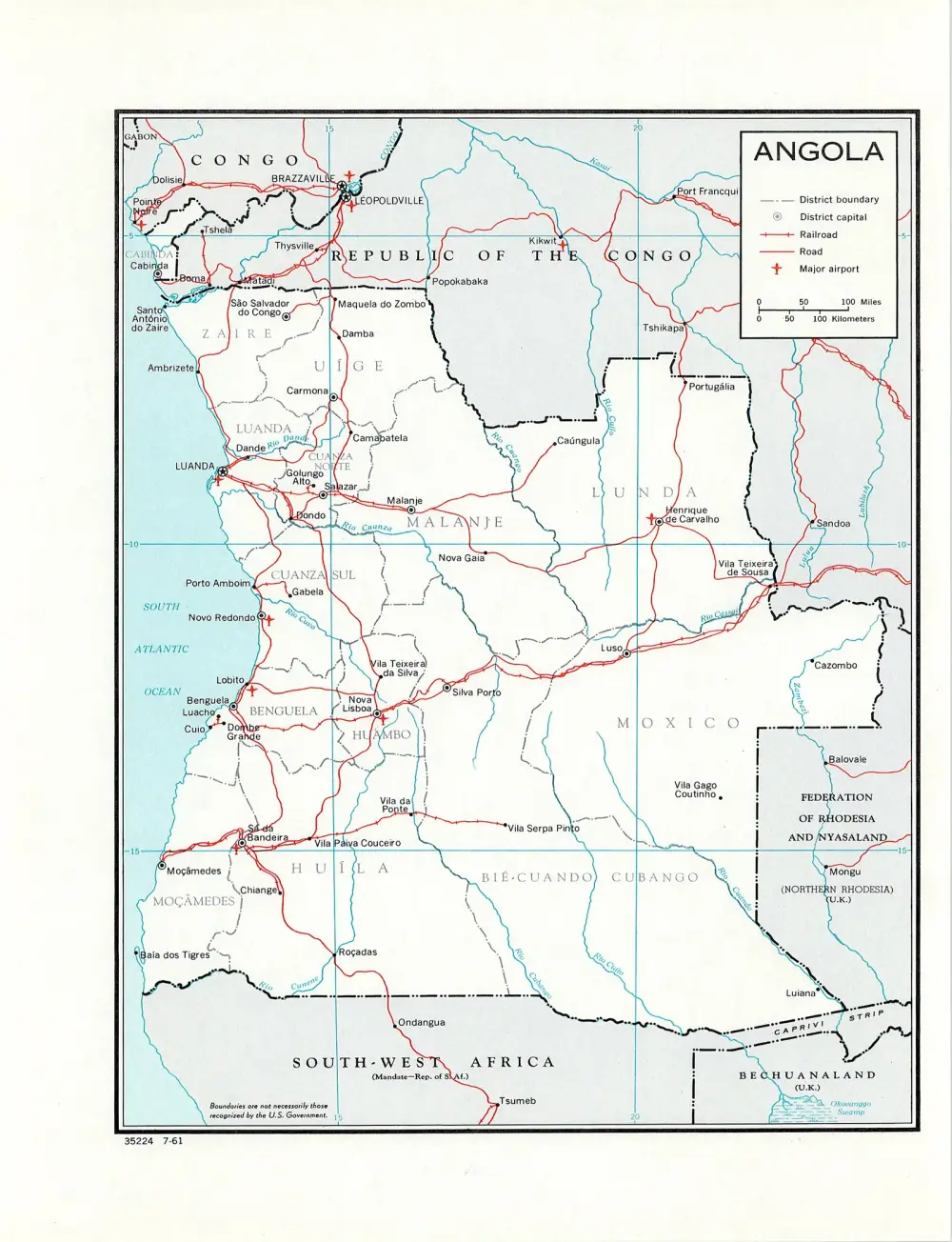Map of Angola with district boundaries, roads and railways, showing Luanda on the coast, Malanje inland, and Léopoldville and the Republic of the Congo to the north.