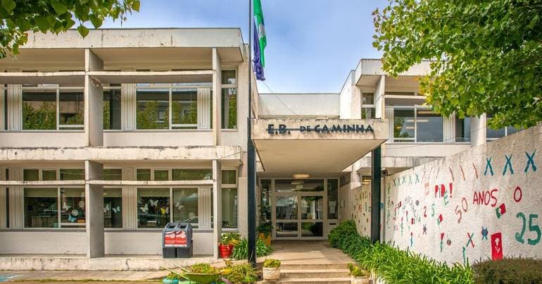 Refurbishment of Caminha school for over 1 million