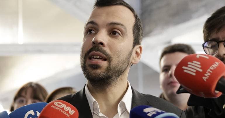 Livre advocates for a reduction in the standard VAT rate from 23% to 21%
