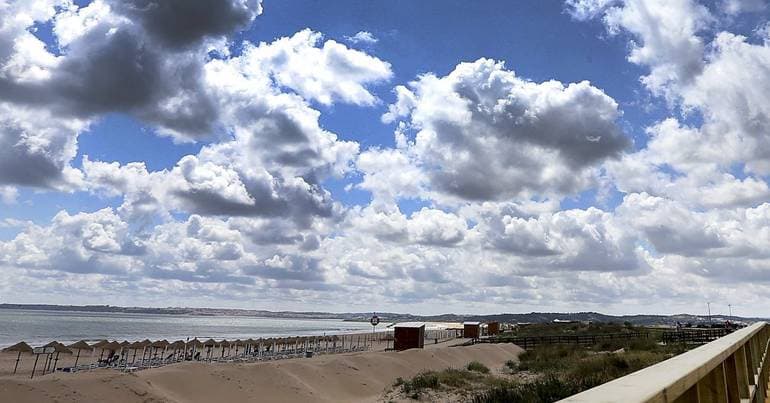 Man dies while recreational diving off the coast of a beach