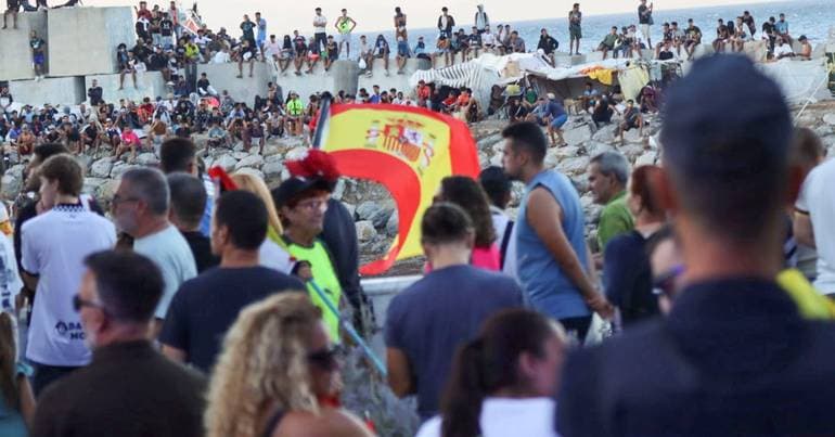 Italy extends Schengen suspension with Spain