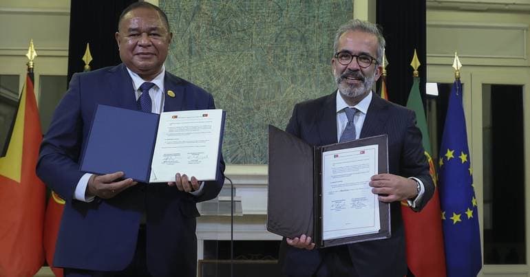 New constitution and political prisoners concern the Foreign Ministry