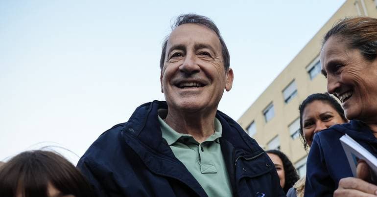 Gaia votes for 30 km/h speed limit on Avenida da República