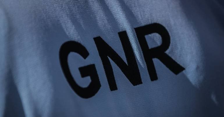 Three arrests and one injured near Ponte de Sor court