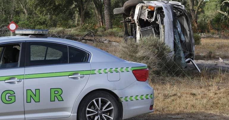 Road accidents over Christmas and New Year caused 38 deaths