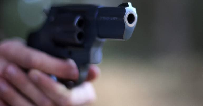 Vizela: Young man accidentally shot in the head at a café