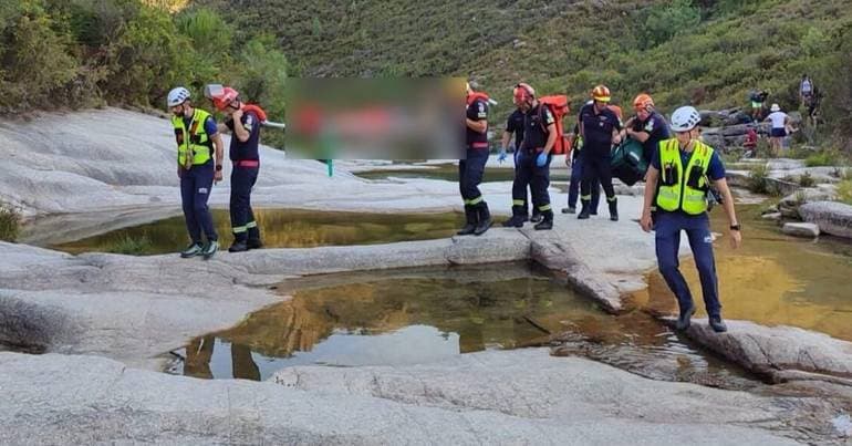Firefighters rescue man after fall at Sete Lagoas