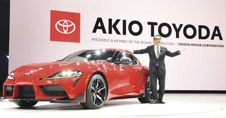 Toyota chairman feels alone defending combustion cars