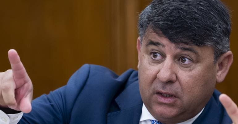 PRR delays. "Government must find a solution"