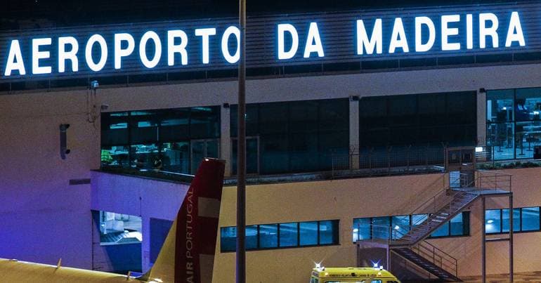 42 defendants on trial for air travel scams