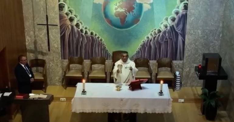 From Ronaldo to Ronaldo. Cris gifted a jersey to a priest