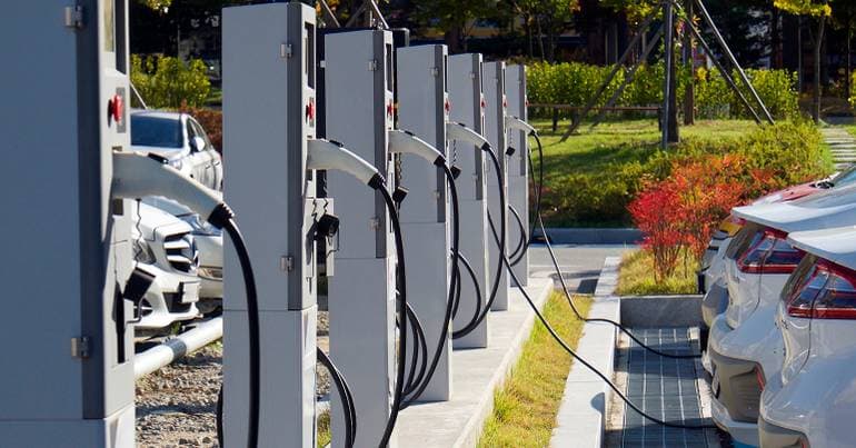 Government simplifies access to the electric mobility market