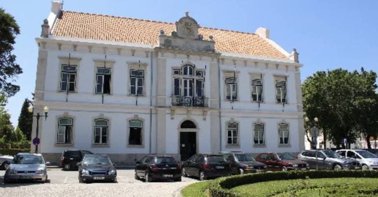 Mealhada terminates housing project contract and fines contractor