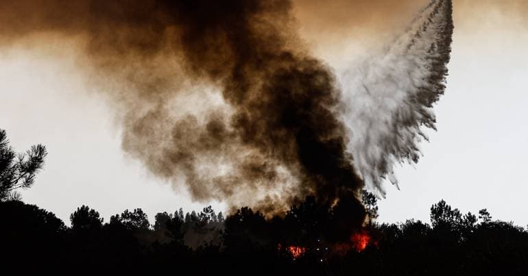 Fire rages in Odemira with one active front