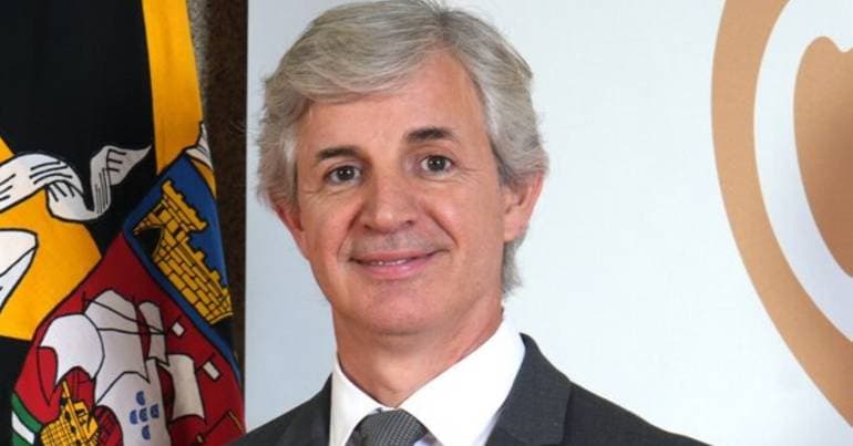 Viana responds to injunction that halted market works