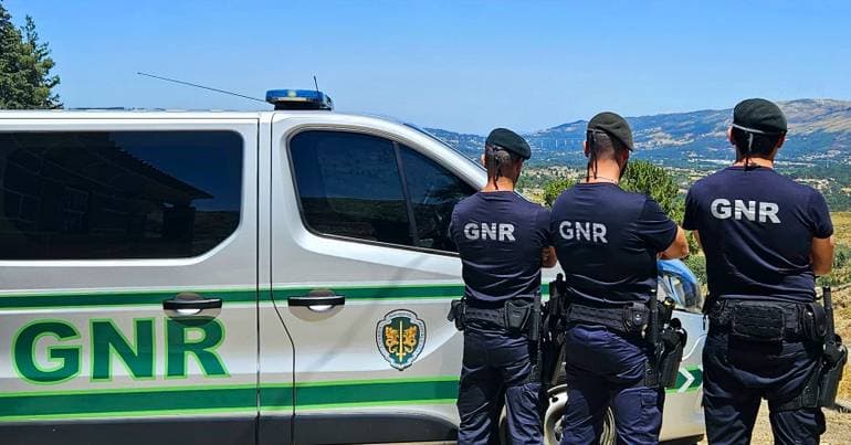 Man dies in moped crash in Godinhela