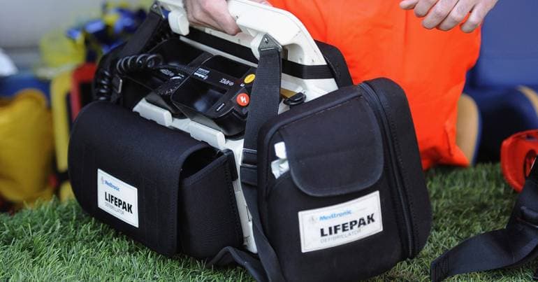 Porto announces the creation of a defibrillator network