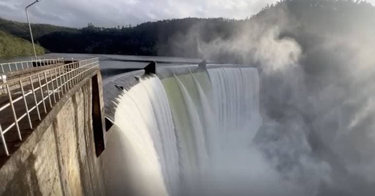 "Small floods" to avoid an "uncontrolled flood"