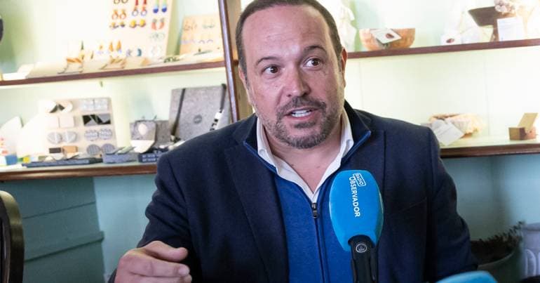 PSD and PS clash over César's vote on the mobility allowance