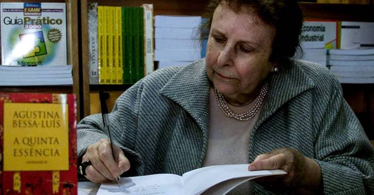 "Luxury edition" of Agustina arrives in bookstores