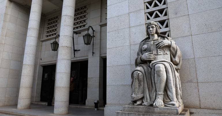 Court convicts nine people of immigrant trafficking