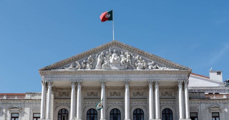 Abuse: Government debates proposal to exempt compensation payments from tax