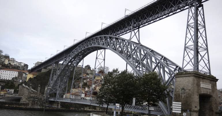 Complaint filed with the Public Prosecutor's Office against the Aurifícia redevelopment project