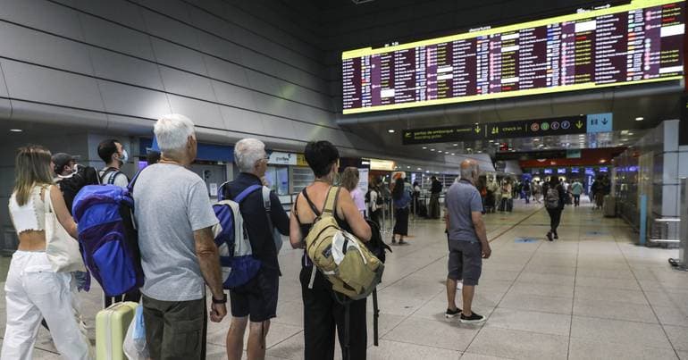 easyJet calls for more flexibility in airport controls