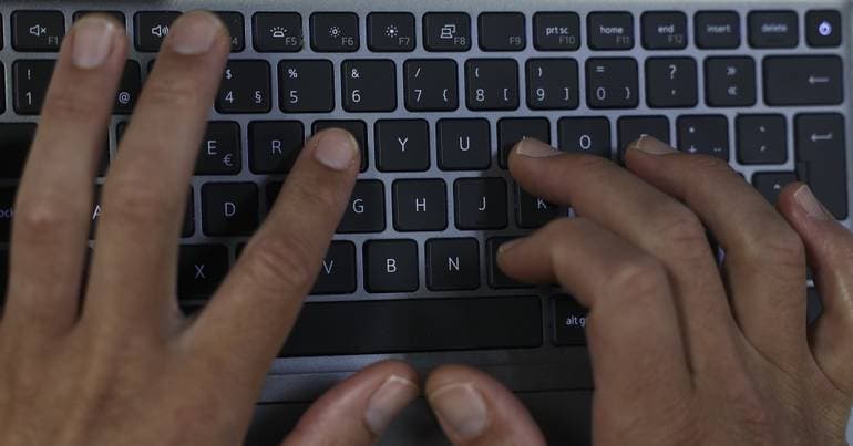 Man sentenced to nine years in prison for 49 scams on Facebook