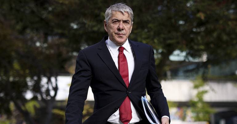 Sócrates loses new battle to end up without a lawyer again