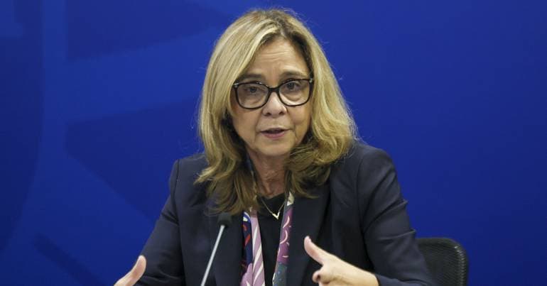 Doctors: Government says it will not give up seeking consensus