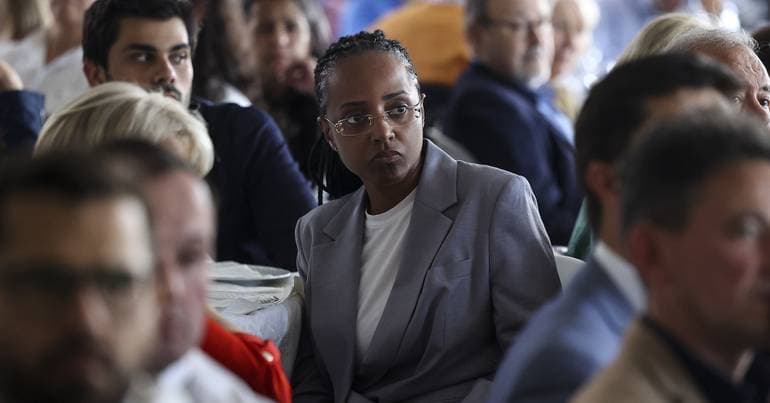 Eva Carneiro: signature case will not proceed to court