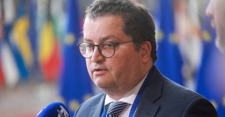 Finance Minister disagrees with ECB interest rate hike
