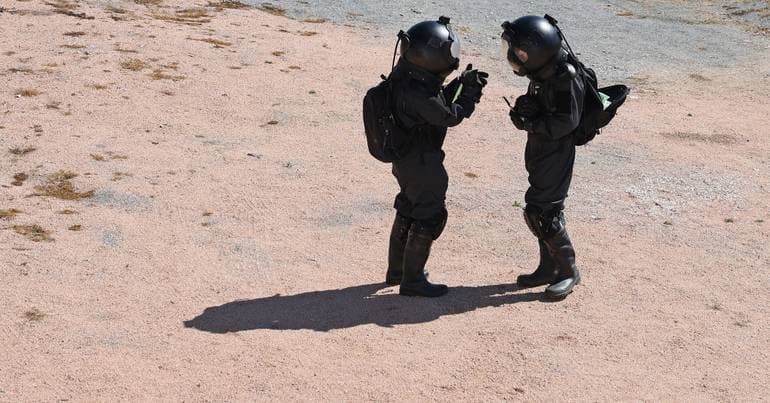 Young 'astronauts' explore Alqueva as if it were Mars
