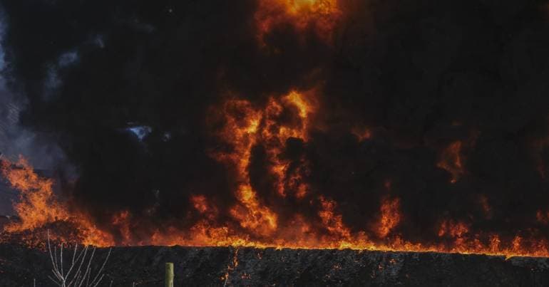 Wildfires: Minister says Armed Forces are prepared