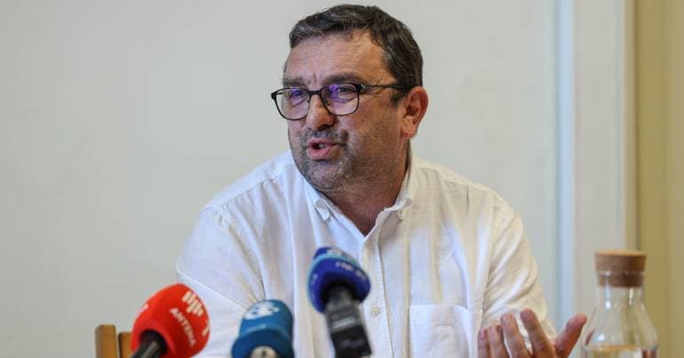 Journalists' Union condemns reduction in European support