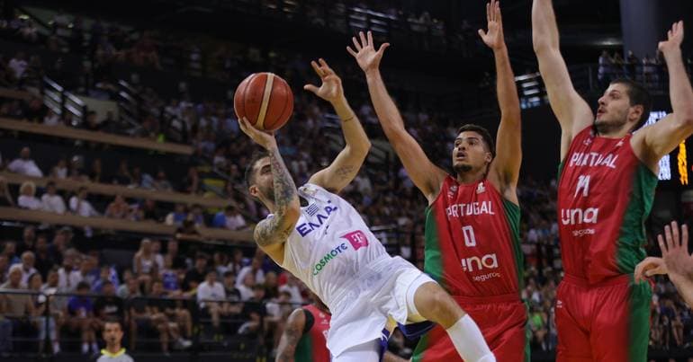 Portugal beats Greece and advances in the World Cup