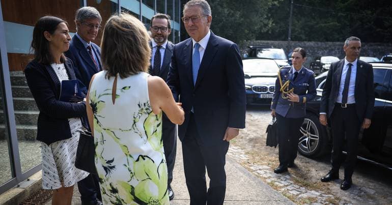 Seguro defends regional press as a "pillar of democracy"
