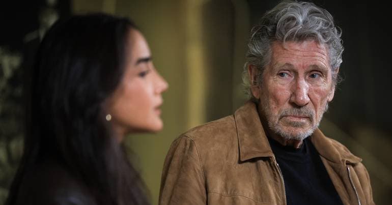 Roger Waters says 'Europe is burning' against the elite