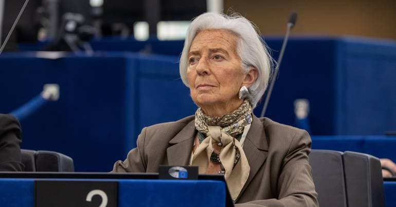ECB set to raise interest rates as a "warning shot" against inflation