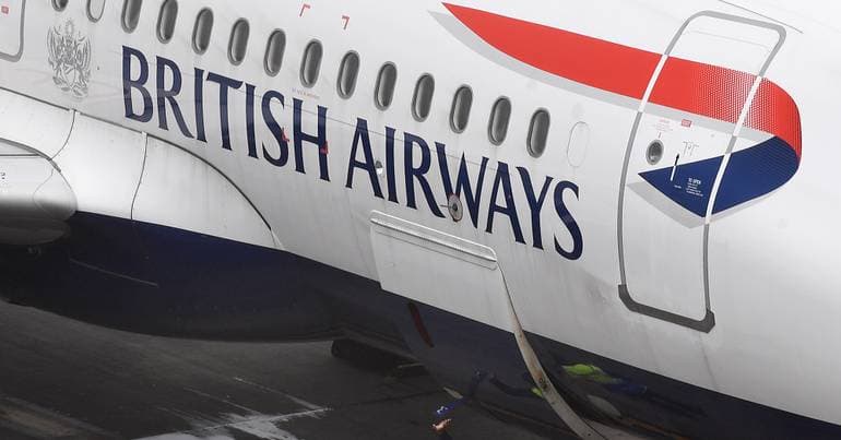 Flight bound for Faro returns to London after window cracks