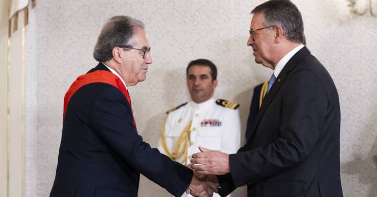 Seguro decorates and praises José João Abrantes