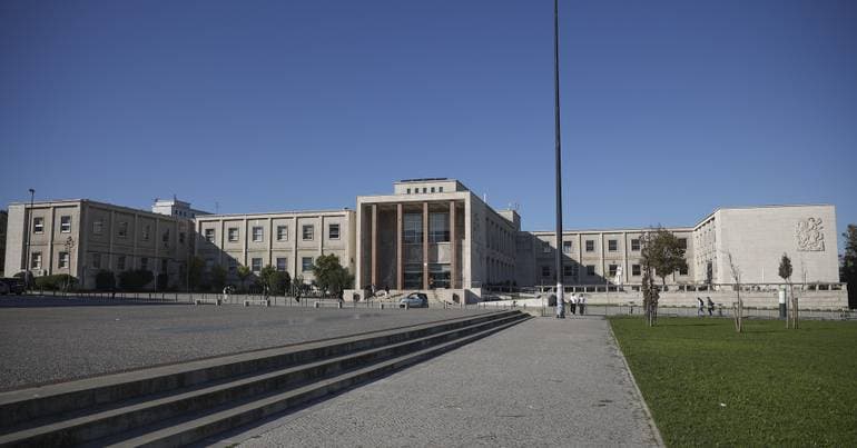 Higher education professors join the general strike
