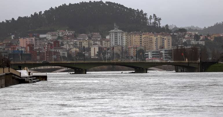 Mondego floods: minister rejects public company