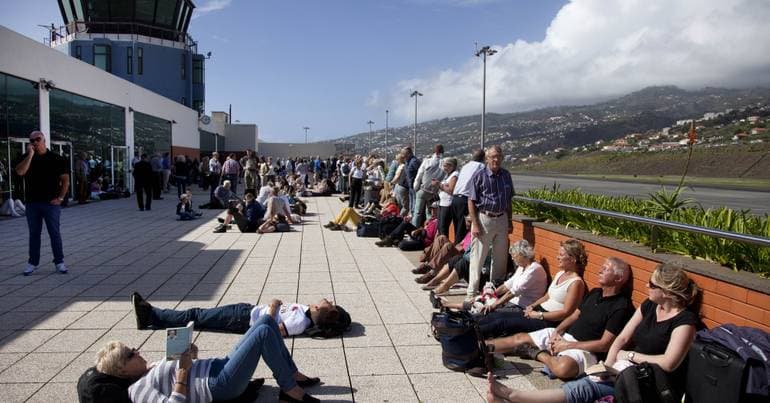 Madeira Airport grounded by strong winds