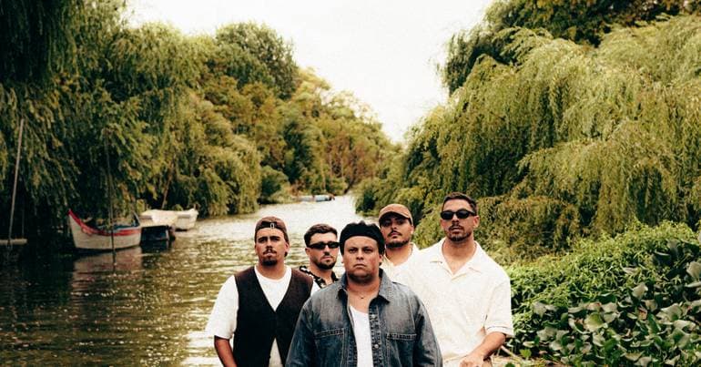 Bandidos do Cante release album "Bairro das Flores"