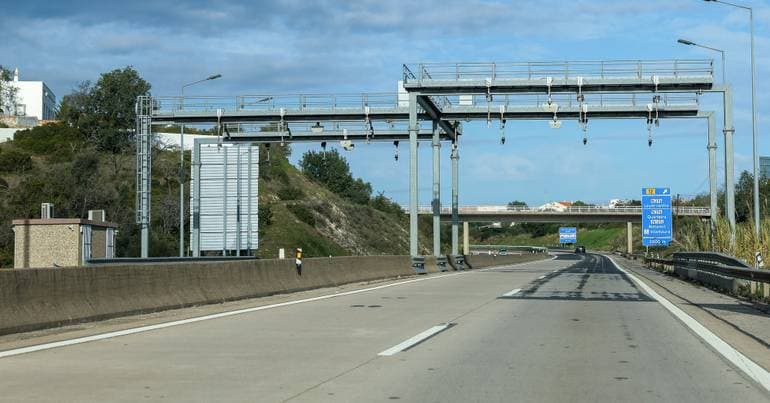 A4 motorway reopened in Valongo following a lorry accident