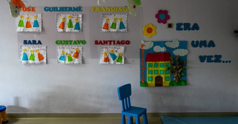 Daycare centres open for longer hours help parents with atypical schedules