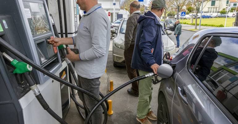 Fuel prices expected to remain stable next week