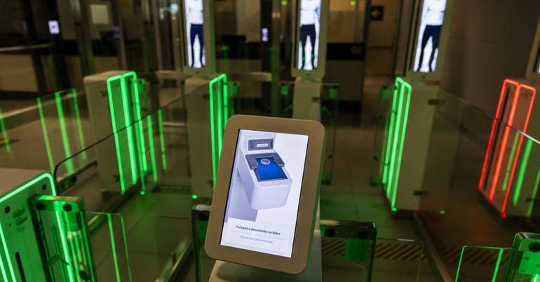 Airport: Suspension of biometric data collection will be automatic